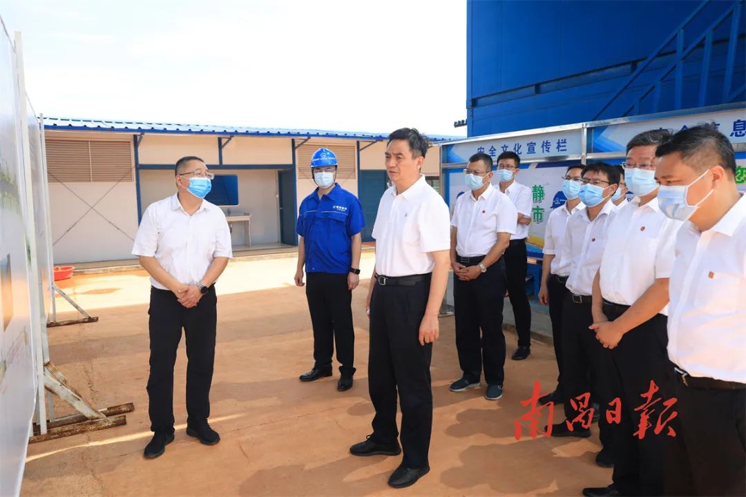 李紅軍調(diào)研紅谷灘區(qū)南部重大重點(diǎn)項目建設(shè)情況